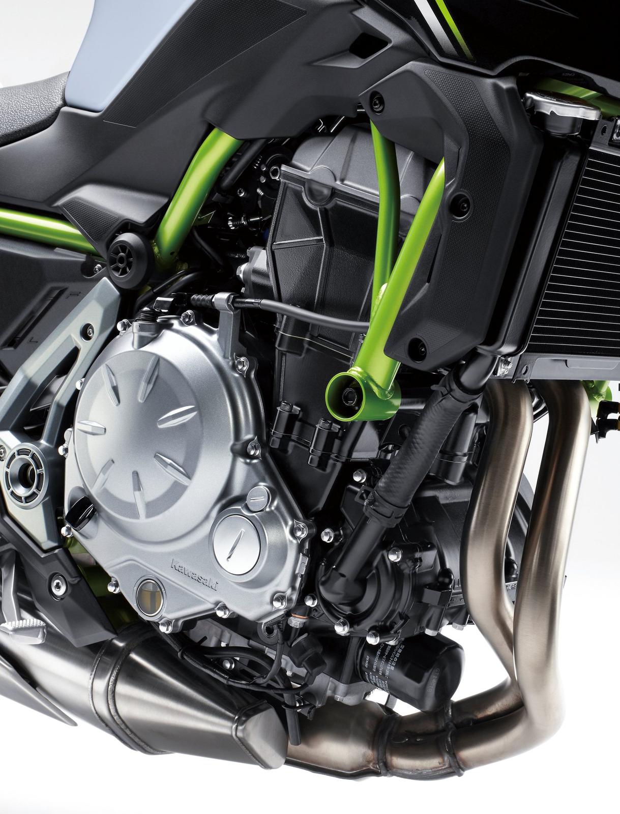 cw1116-2017-kawasaki-z650-first-ride-review-image-024