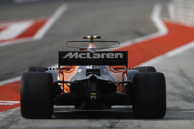 mclaren mcl 32 bahrein_6