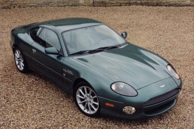 1 ASTON-MARTIN-DB7