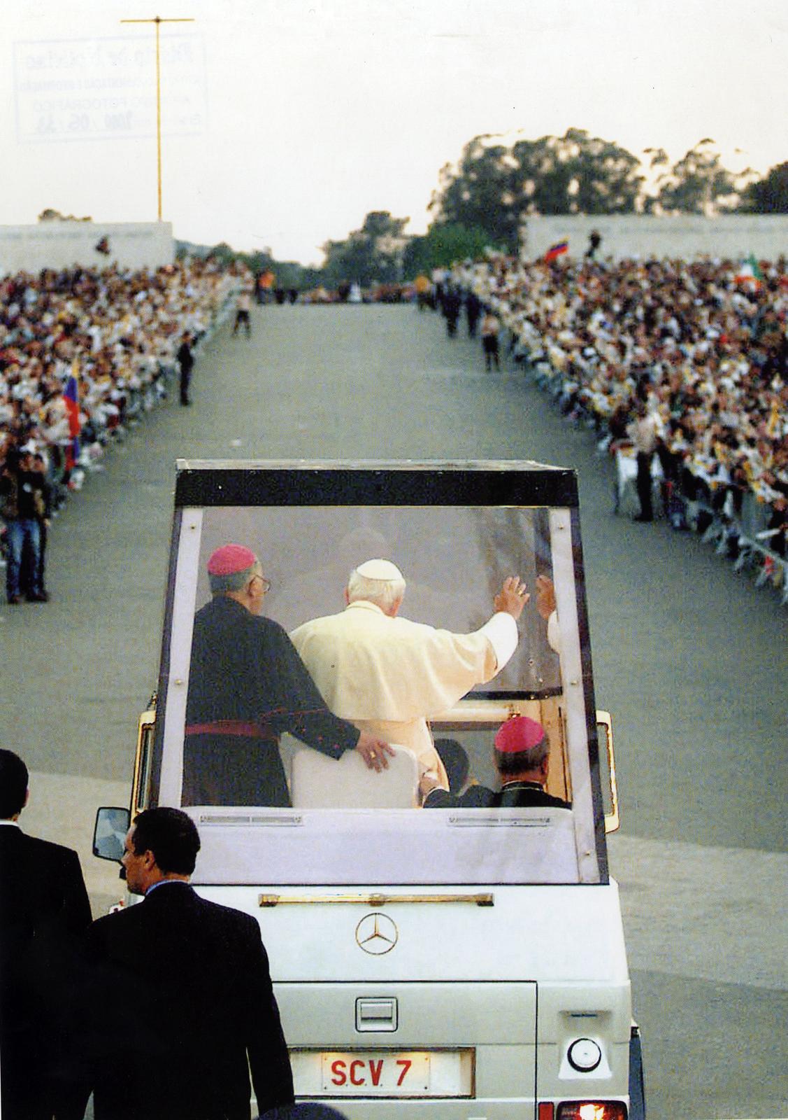 João Paulo II –  Viagem a Portugal e  Peregrinação a Fátima