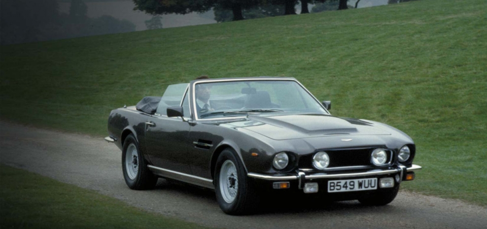15 Aston-Martin-V8-960×600