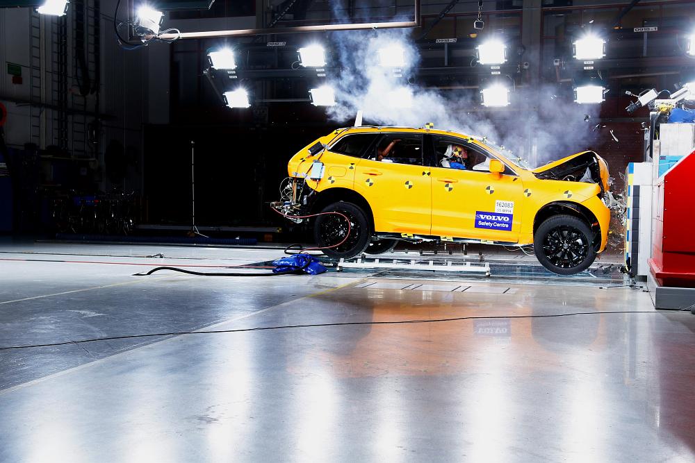 The new Volvo XC60 – Crash tests