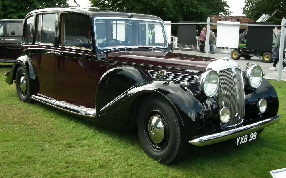 3 1947_Daimler_DE36_Limousine_Landaulette