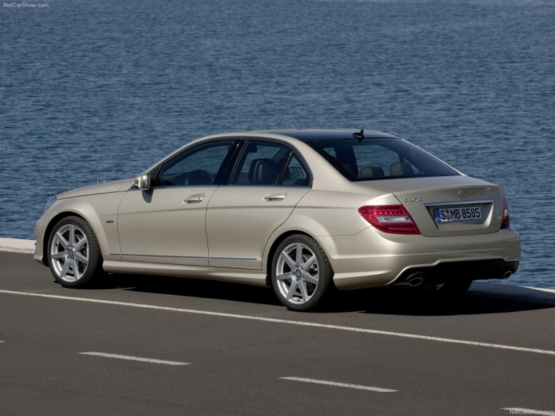 36-Mercedes-Benz-C-Class-2012-1280-45-960×600
