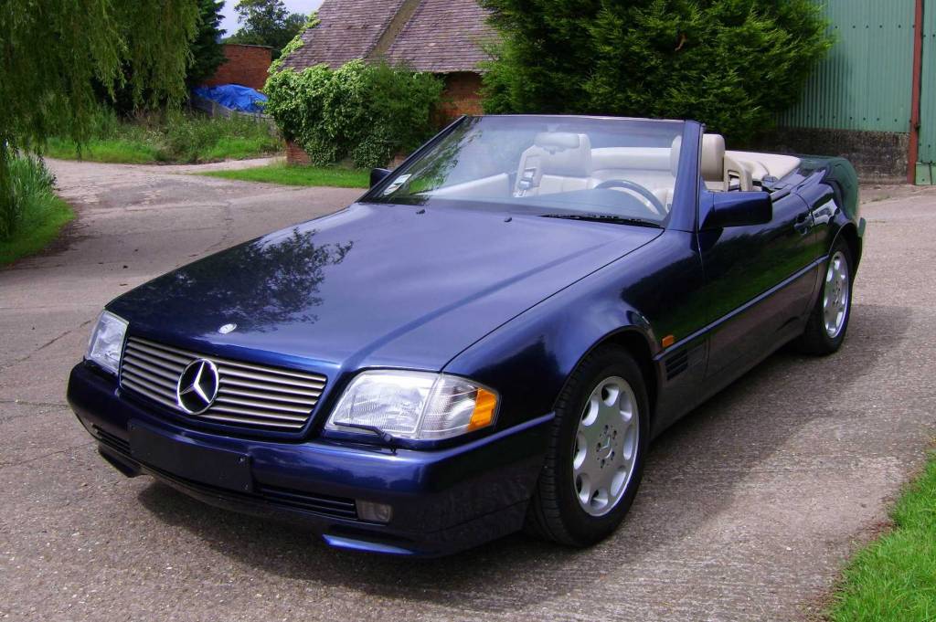 6 MERCEDES-SL-600