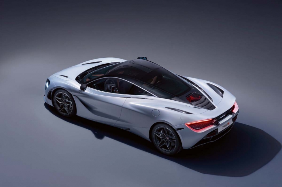 7504McLaren-720S-05-Studio-1-960×600