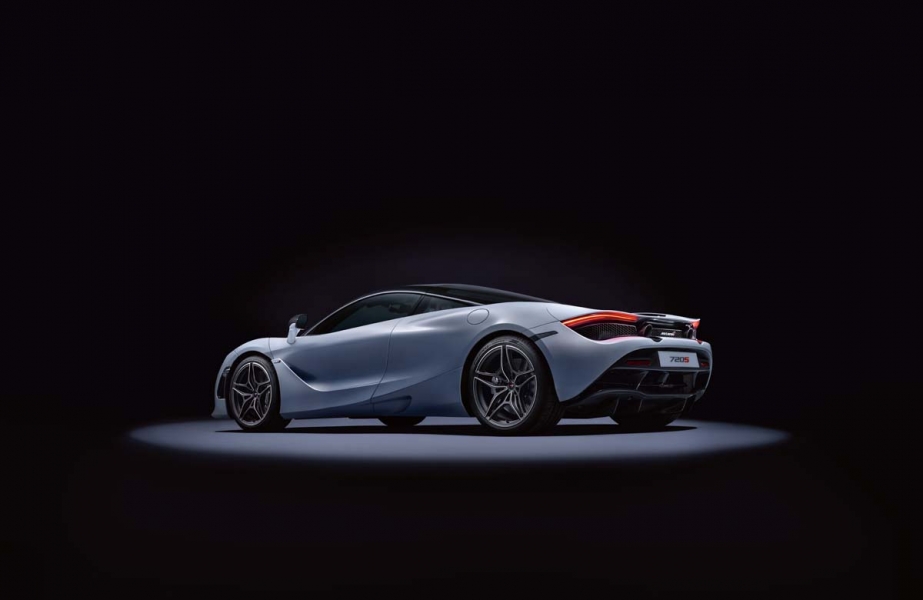 7533McLaren-720S-02-Studio-1-960×600