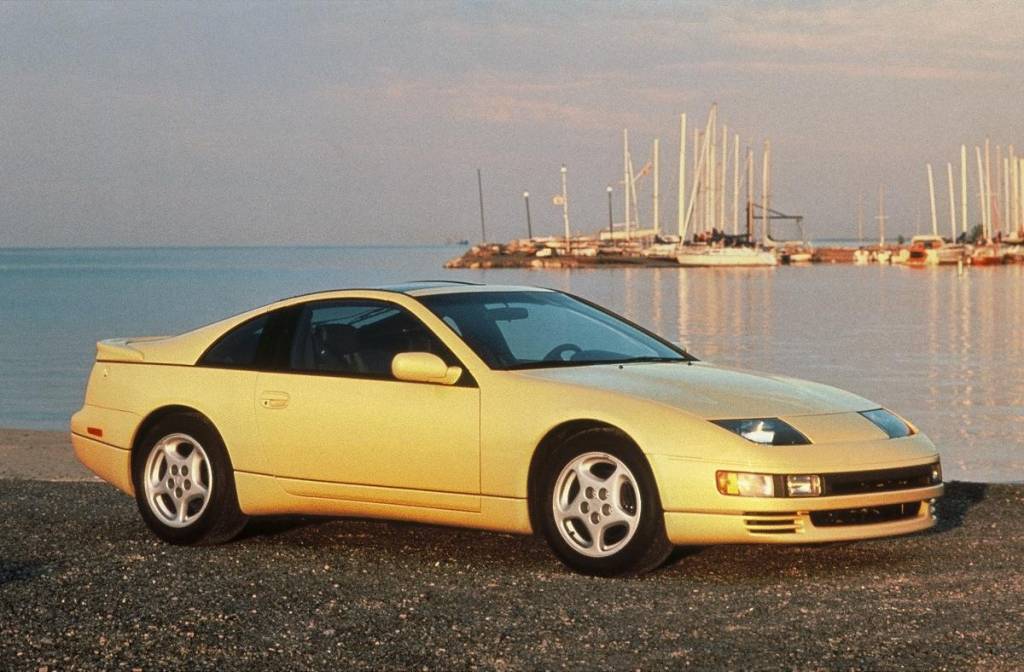 8 NISSAN-300ZX