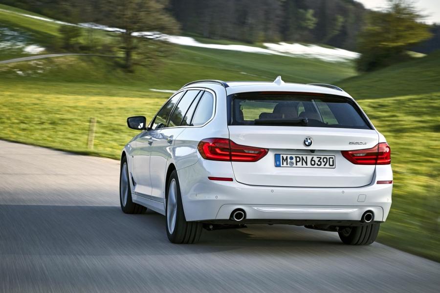 BMW_520d_Touring_065-960×600