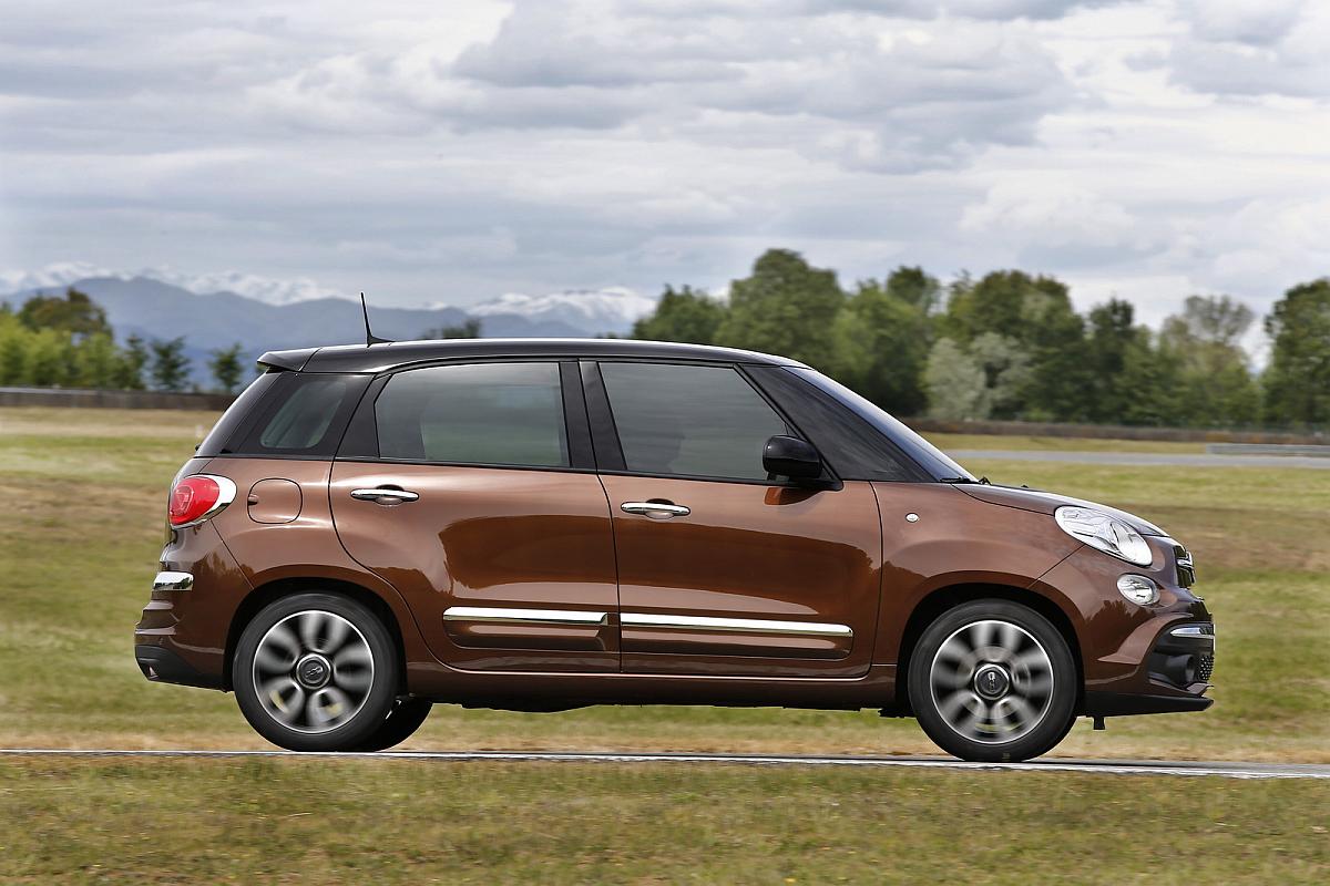 Fiat_New-500L_13