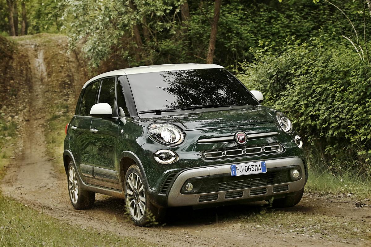 Fiat_New-500L_23