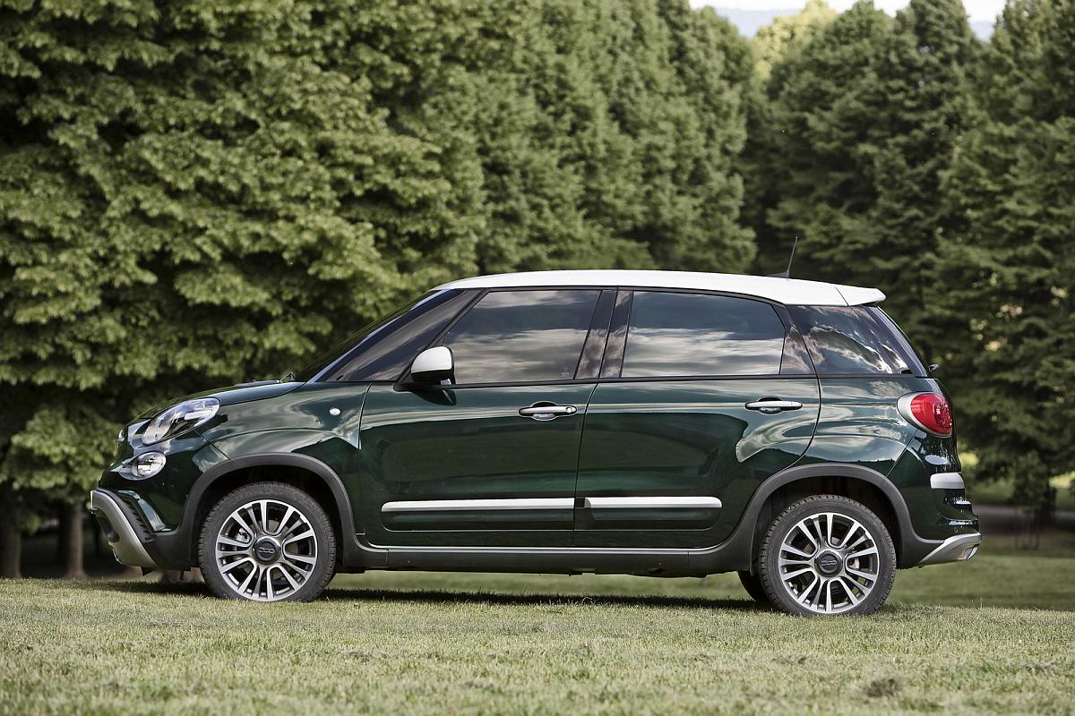 Fiat_New-500L_27