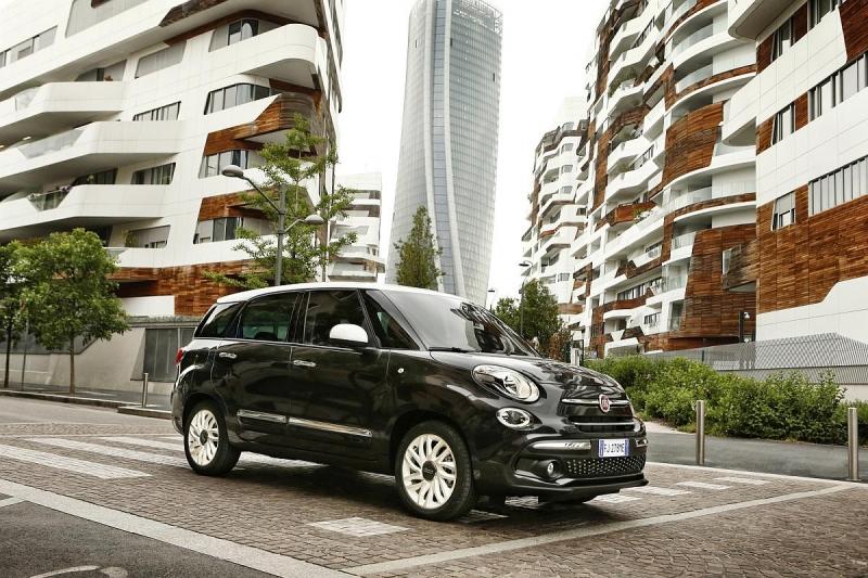 Fiat_New-500L_33