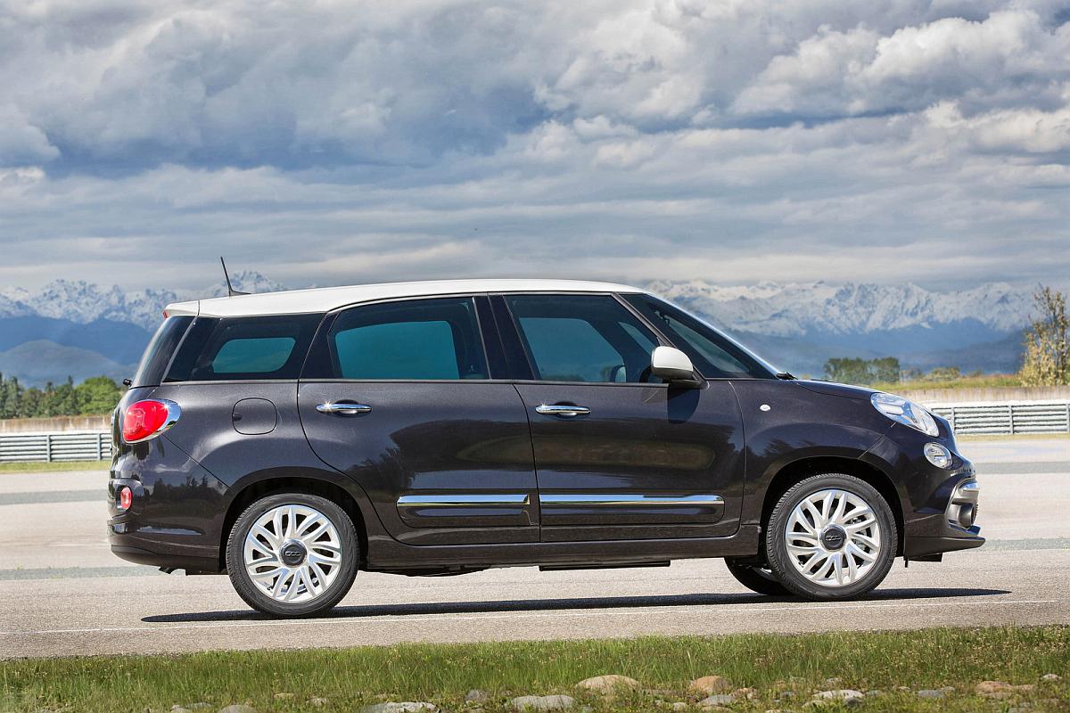 Fiat_New-500L_35