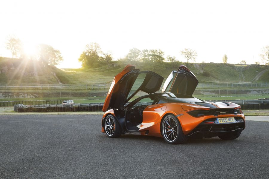 McLaren 720S (2)