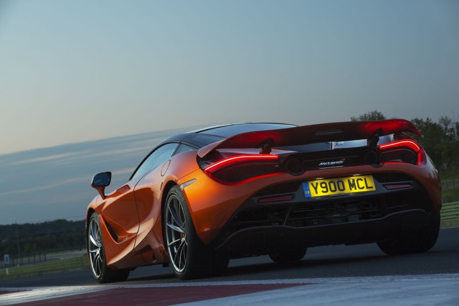 McLaren 720S (3)