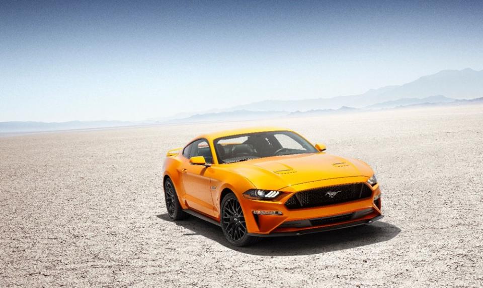 New-Ford-Mustang-V8-GT-with-Performace-Pack-in-Orange-Fury-2-960×600 (1)