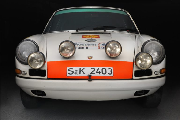 Porsche-911R-1967-OA-front-900×600-768×512