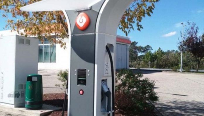 Posto-de-careegamento-960x600