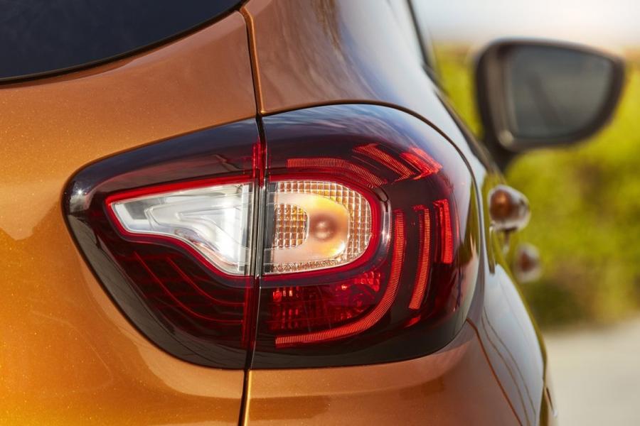 Renault-Captur-2018-1024-86-960×600