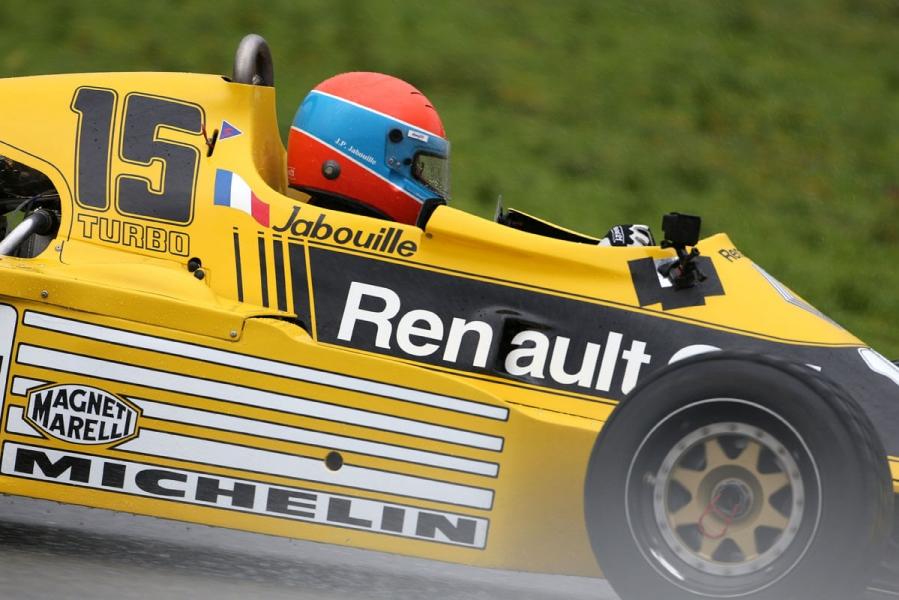 Renault_91612_global_en-960×600