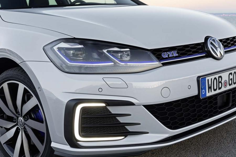 Volkswagen-Golf-GTE_18_maio-2017-960×600