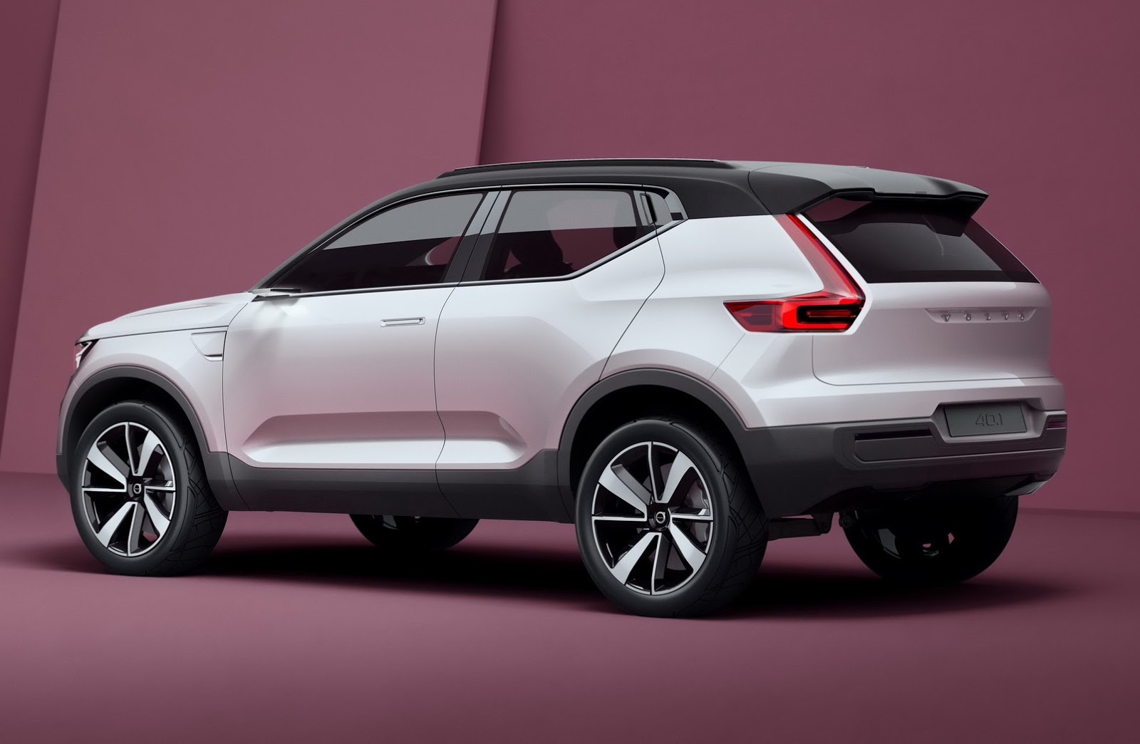 Volvo XC40 debut -1 (1)