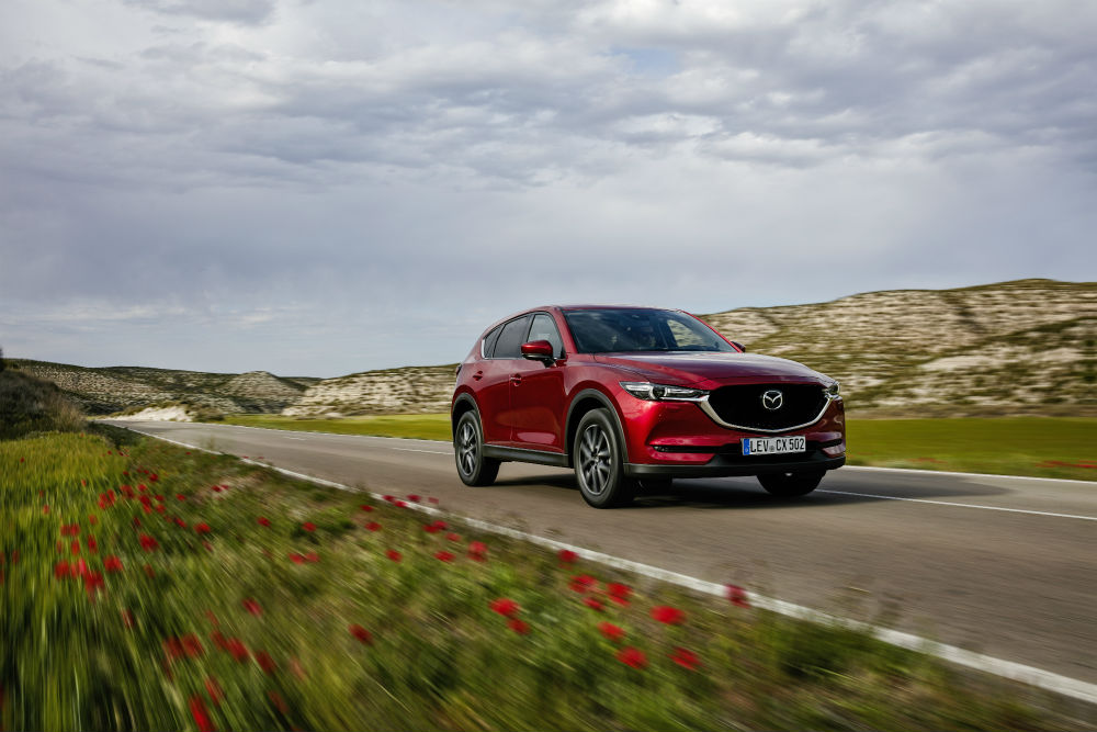 all-new-cx-5-bcn-2017-action-01