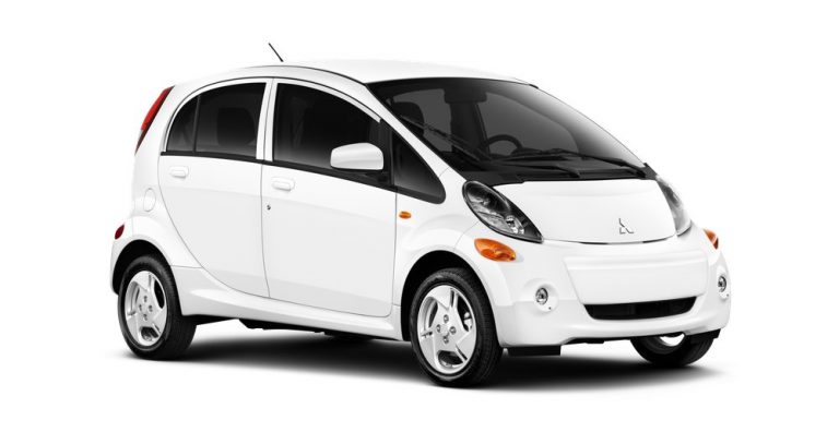 i-miev_2017_es_csilver_right_large-768×407