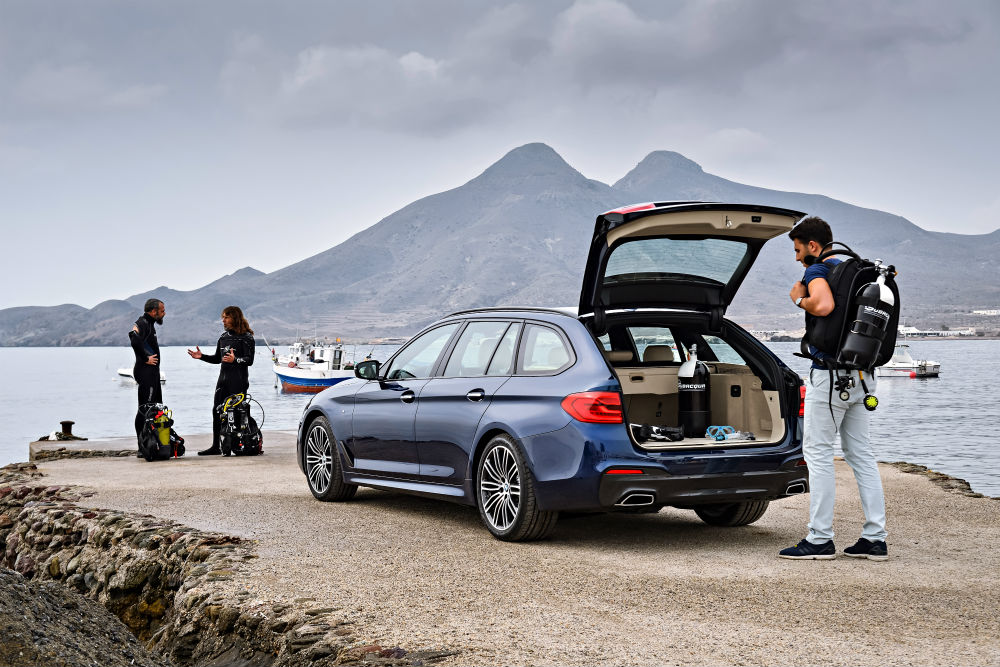 p90245016-highres-the-new-bmw-5-series-1