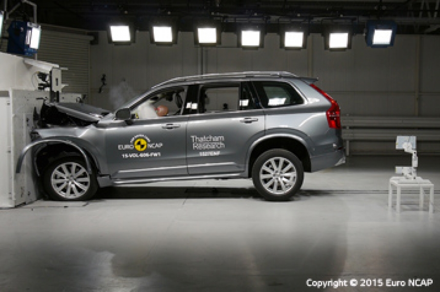 volvo_xc90_2015_fw-960×600