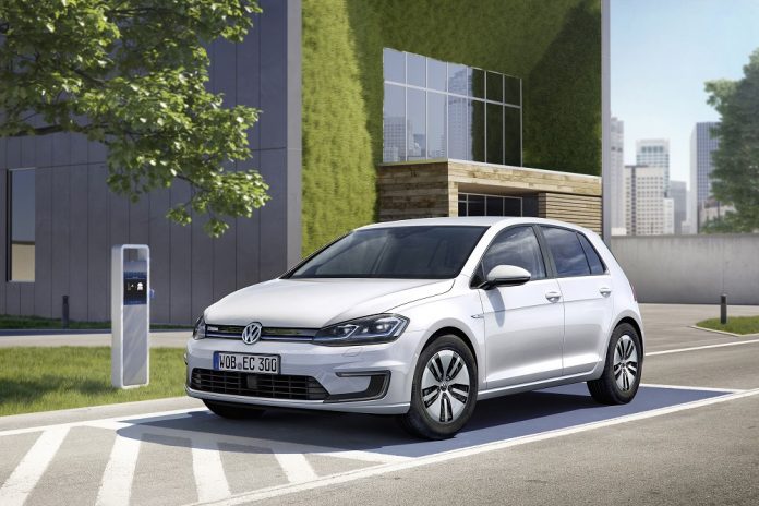 DB2016AU00983_large-7b518ec29c42b35339f2b029d7e5f93f7952fdc7