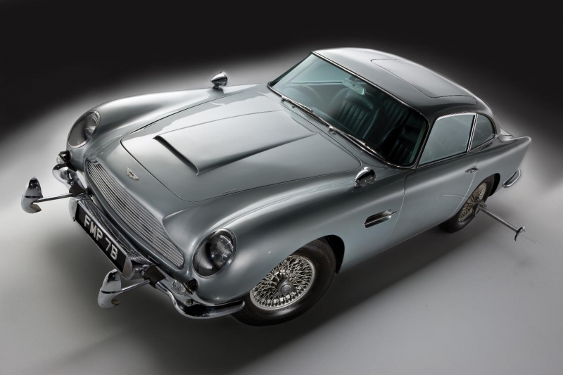 1-aston-martin-db5-007-contra-goldfinger-1964