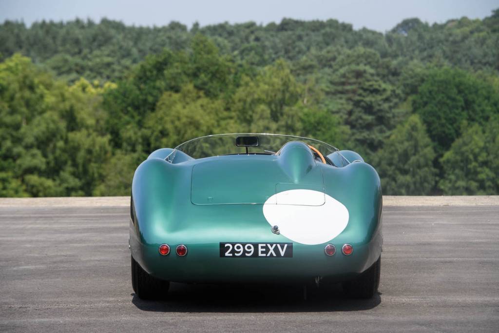 1956-Aston-Martin-DBR1-MO17_r159_007