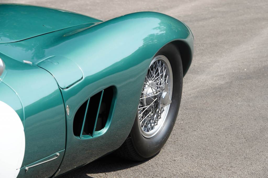 1956-Aston-Martin-DBR1-MO17_r159_011