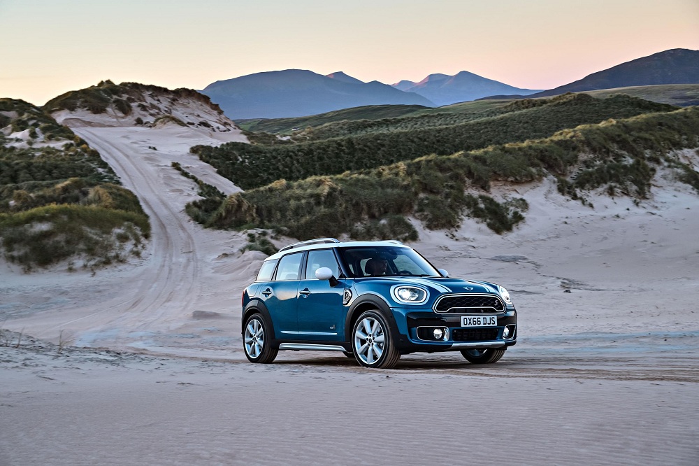 2 – MINI COUNTRYMAN