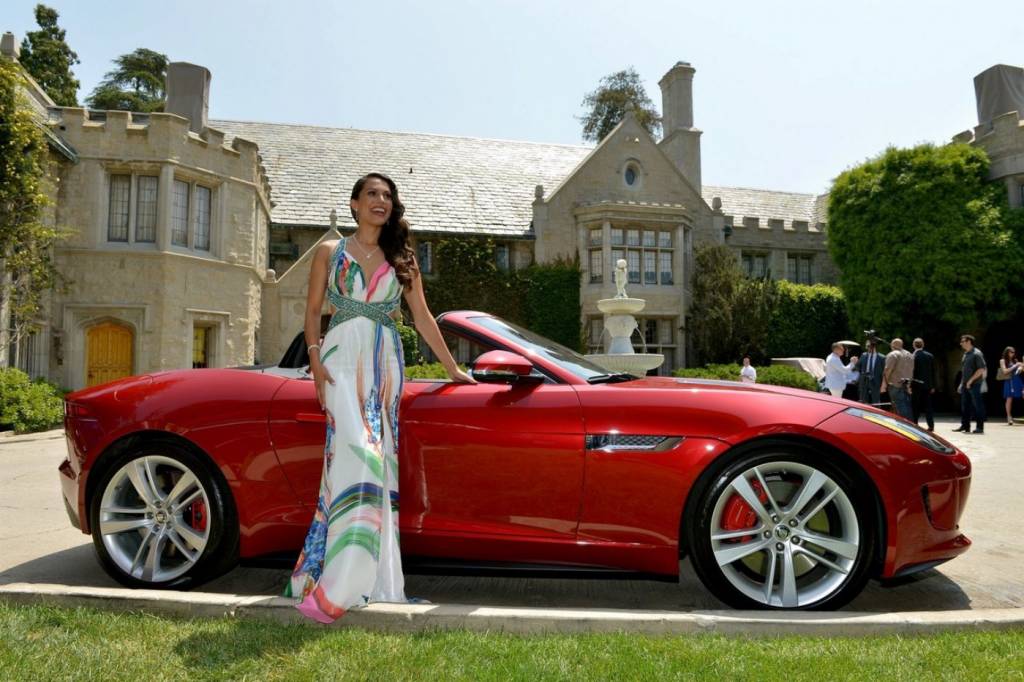 2013_Raquel_poplun_Jag_F-Type