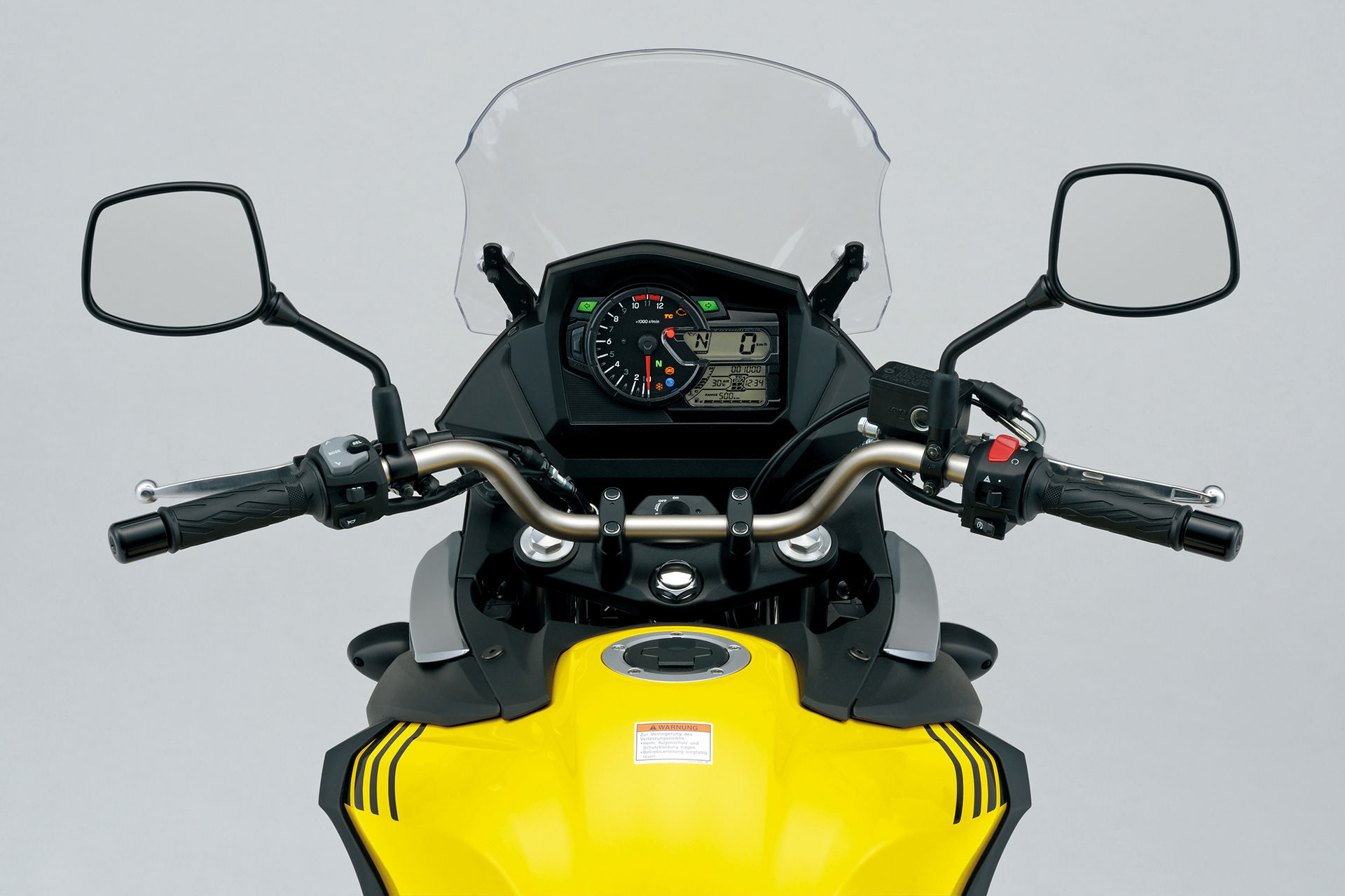 2017-suzuki-v-strom-650-cockpit-1