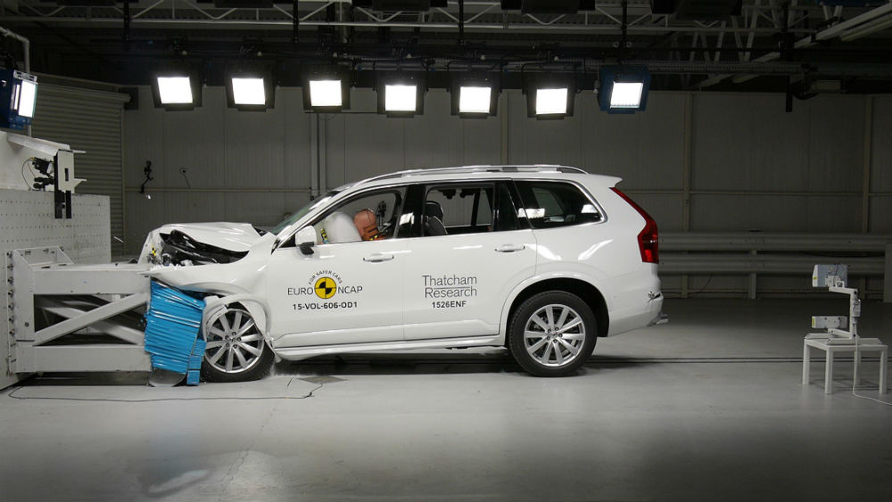 281116thatcham-volvo-xc90-euro-ncap-crash-tests