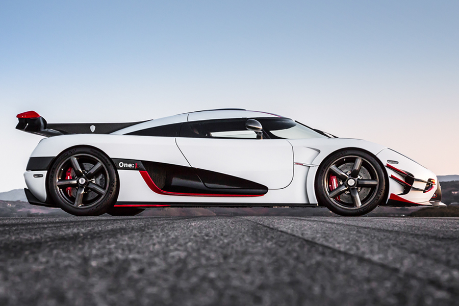 9-koenigsegg-one1