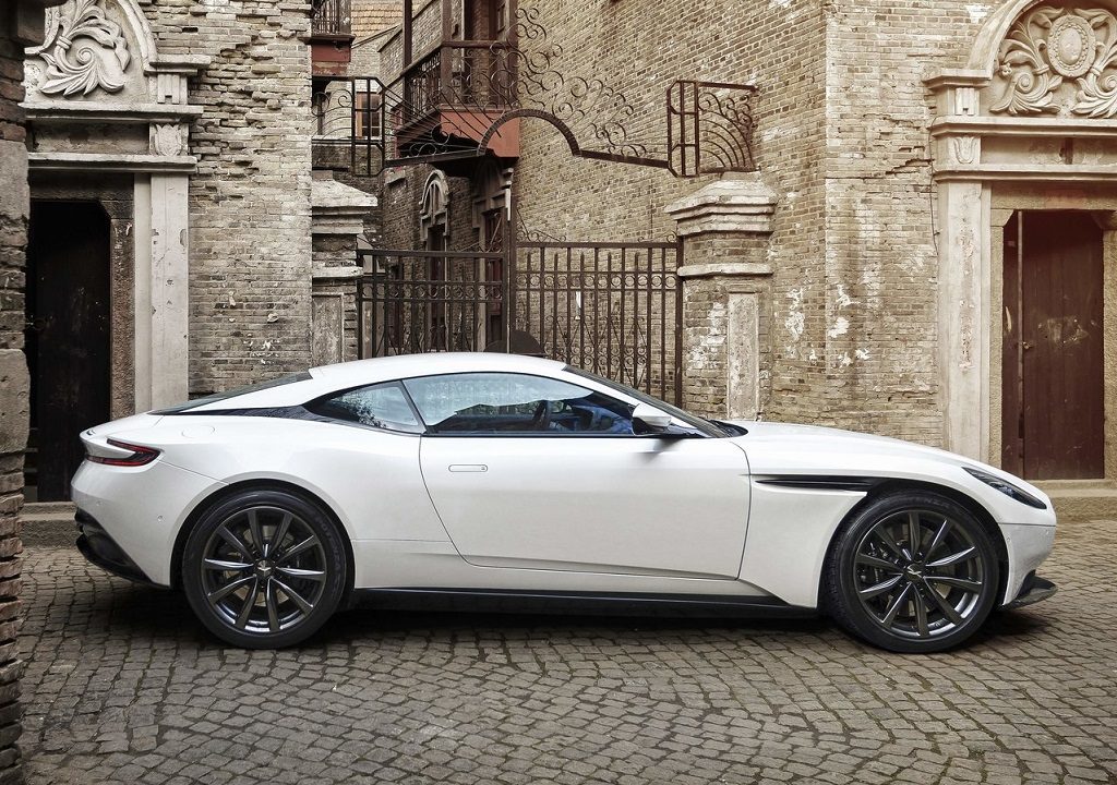 Aston_Martin-DB11_V8-2018-1280-03-1024×720