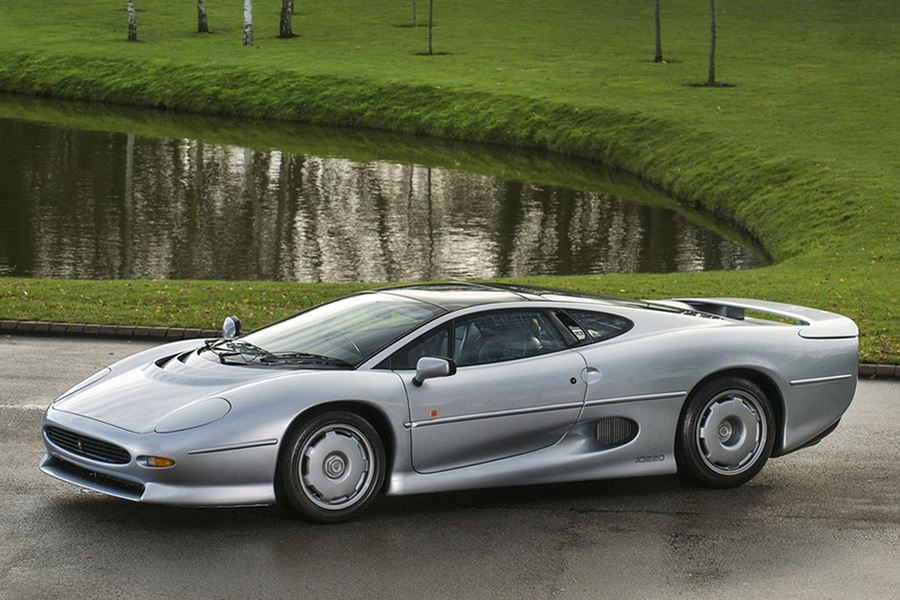 JAGUAR-XJ220