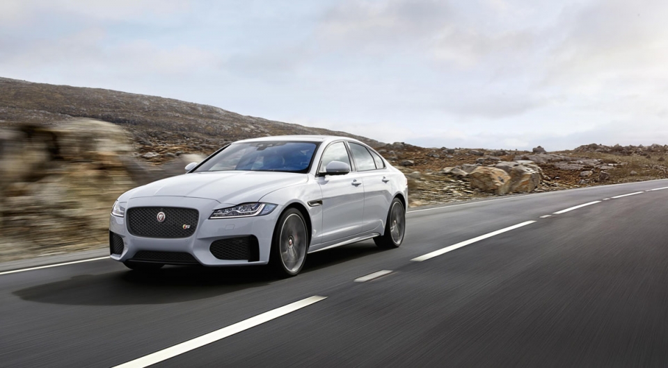 Jaguar_XF-Sportbrake_Location_Exterior_140617_14-960×600