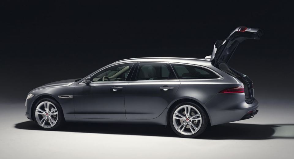 Jaguar_XF-Sportbrake_Studio_Exterior_140617_04-960×600