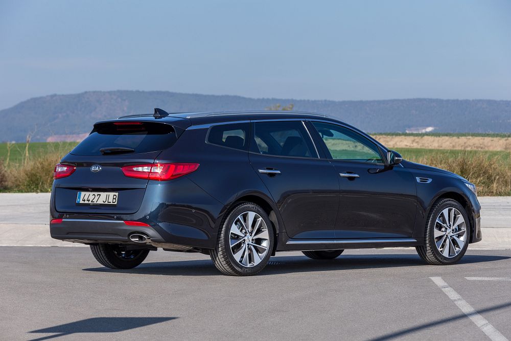 Kia Optima SW (37)