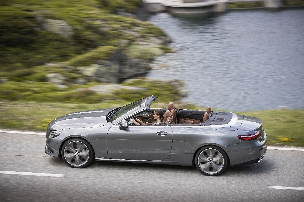 Das neue Mercedes-Benz E-Klasse Cabriolet / Montblanc 2107
The new Mercedes-Benz E-Class Cabriolet / Montblanc 2017