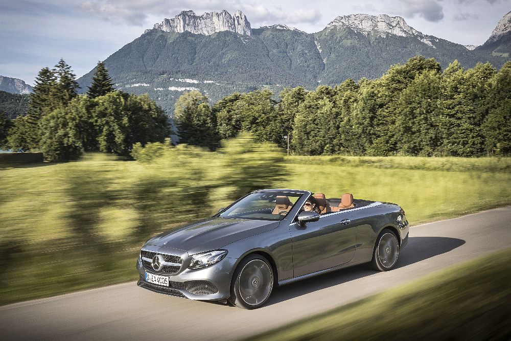 Das neue Mercedes-Benz E-Klasse Cabriolet / Montblanc 2107
The new Mercedes-Benz E-Class Cabriolet / Montblanc 2017
