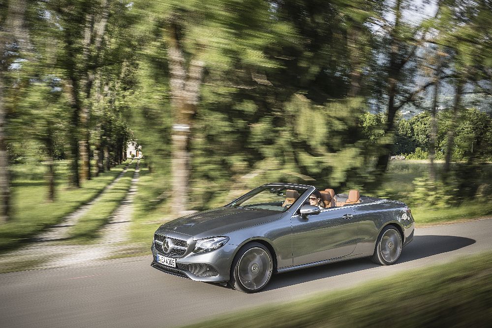 Das neue Mercedes-Benz E-Klasse Cabriolet / Montblanc 2107
The new Mercedes-Benz E-Class Cabriolet / Montblanc 2017
