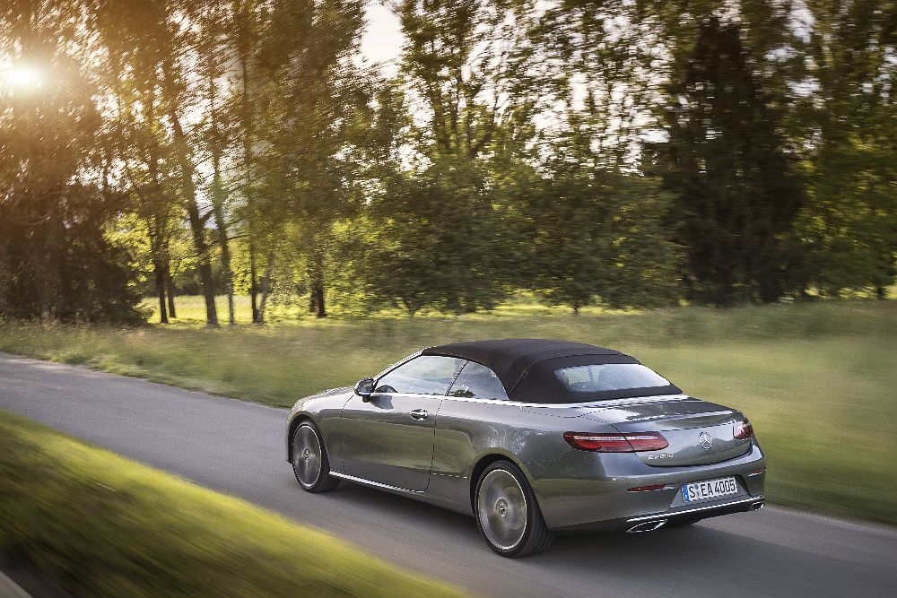 Das neue Mercedes-Benz E-Klasse Cabriolet / Montblanc 2107
The new Mercedes-Benz E-Class Cabriolet / Montblanc 2017