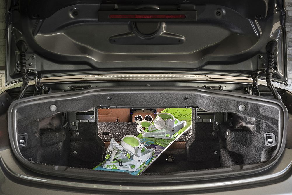 Das neue Mercedes-Benz E-Klasse Cabriolet / Montblanc 2107
The new Mercedes-Benz E-Class Cabriolet / Montblanc 2017